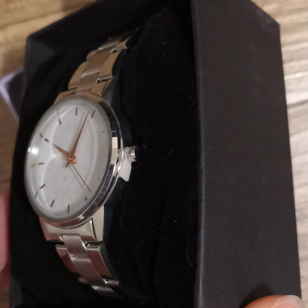 Watch - Picture 2 of 4